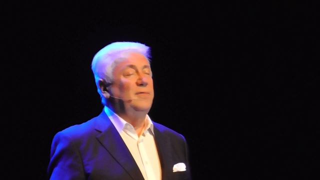 Владимир Винокур поет "Отец".MP4 смотреть онлайн