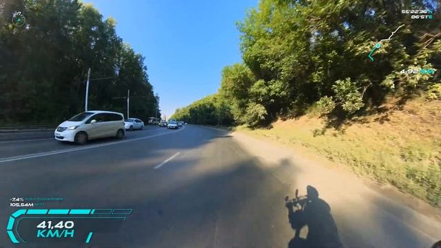 На электросамокате с Радуги в Центр за 21 минуту, и личное мнение о езде по проезжей части смотреть онлайн