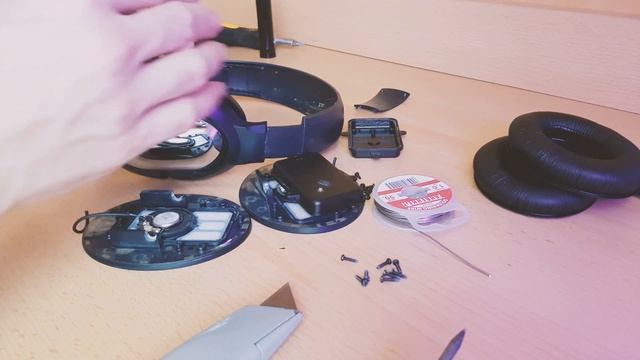 Sennheiser HD 201 Gaming/Studio Headphone Restoration/Teardown смотреть онлайн