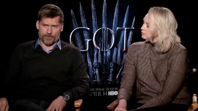 why do they keep putting nik and gwen in the same room смотреть онлайн