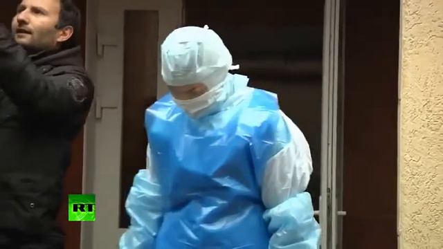 Виталий Кличко посетил отделение для зараженных вирусом Эбола в Киеве смотреть онлайн