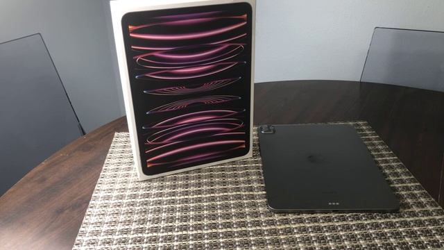Quick Honest Review of the iPad Pro 11-inch, M2 chip, 256GB. смотреть онлайн