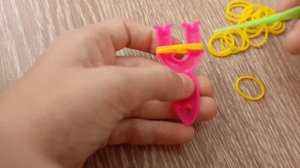 как сплести из резинок?
