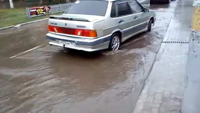 А вода по асфальту рекой смотреть онлайн