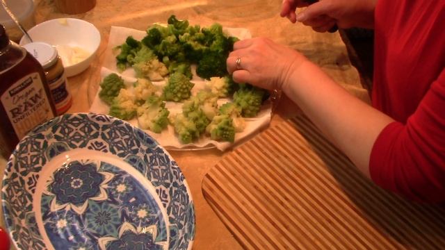 НОВЫЙ ОБАЛДЕННЫЙ ОВОЩНОЙ САЛАТ РОМАНЕСКО С БРОККОЛИ . смотреть онлайн