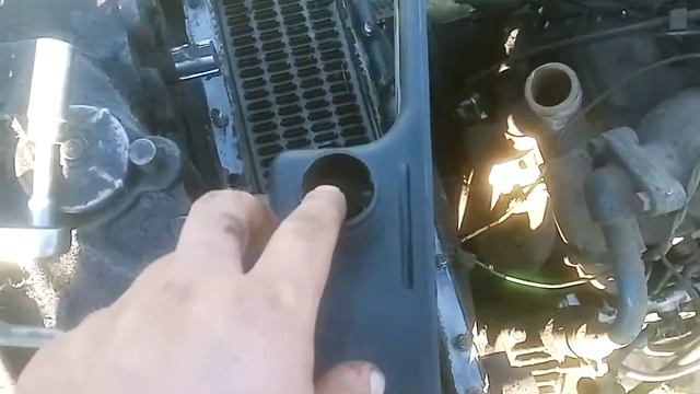Замена верхнего бачка радиатора мтз!!! смотреть онлайн