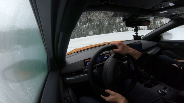 Ford MUSTANG Mach-e GT - En hiver ! смотреть онлайн
