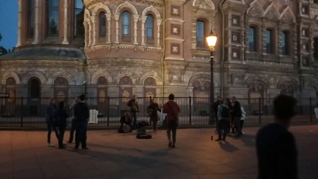 Песни возле Спаса на Крови смотреть онлайн