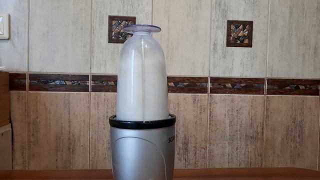 Освежающий коктейль с бананом и киви! смотреть онлайн