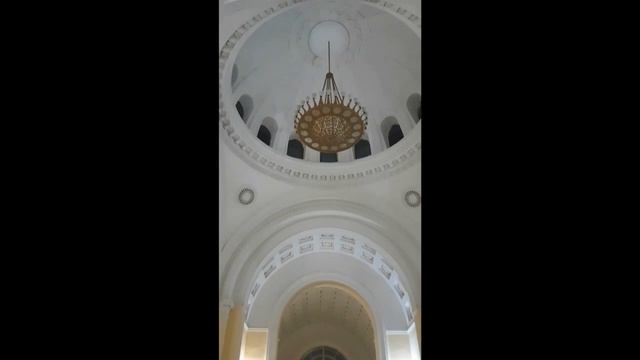 Ретро Кафе ул. Абовяна 12 и Эксклюзивный Тур от Арама по Ночному Еревану смотреть онлайн