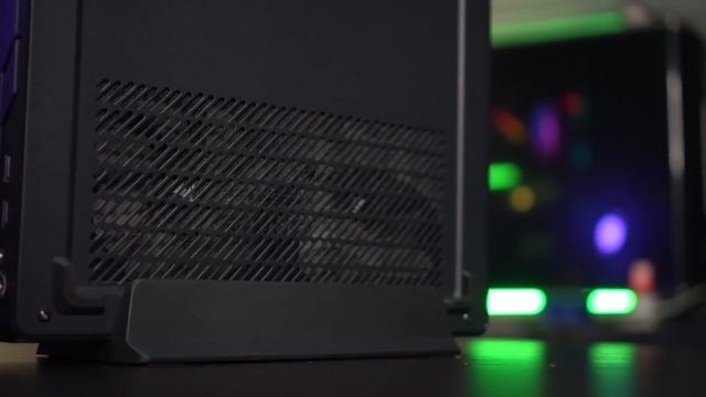 Jajan dan Rakit PC Mungil tapi Powerful! смотреть онлайн