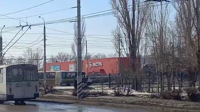 троллейбус ЗиУ-682г с 2008 г.в. НОМЕР 276./г.Балаково смотреть онлайн