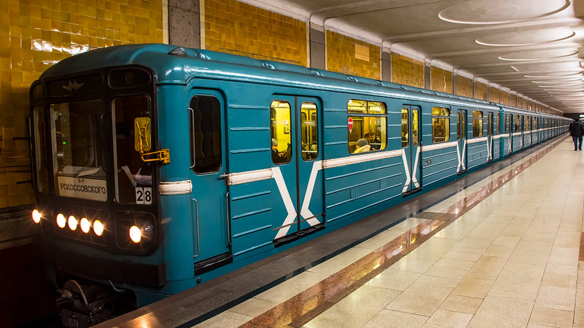 Уже ретро Поезд метро _номерной_ смотреть онлайн