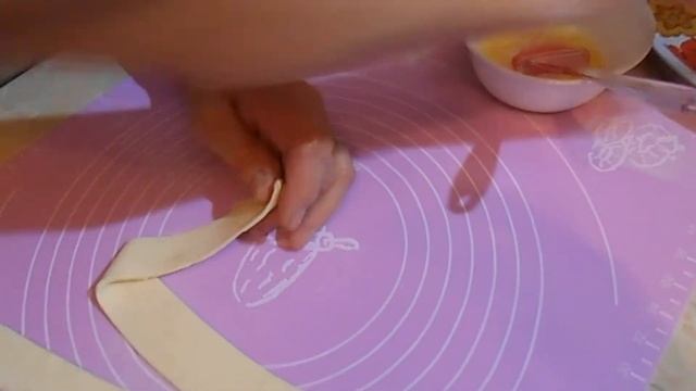 СУПЕР БЫСТРЫЕ СОСИСКИ В ТЕСТЕ...ПЯТИМИНУТКИ,РАЗ И ГОТОВО... смотреть онлайн