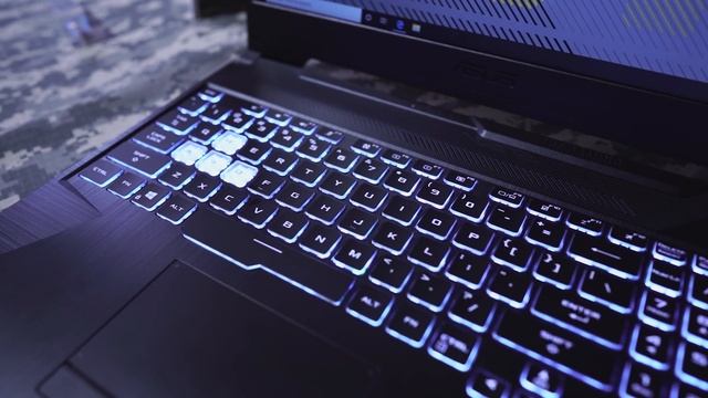 Super herní notebooky pro studenty - ASUS TUF A15/A17 | CES 2020 смотреть онлайн