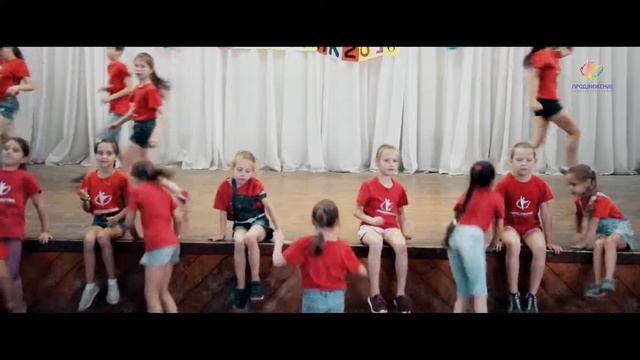 Танцуем и весело живем:) смотреть онлайн