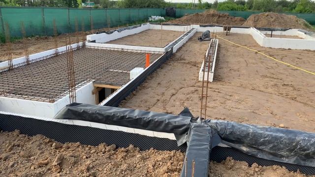 Стройплощадка №4 / Обратная засыпка / заливаем бетон / привезли passivehouse block смотреть онлайн