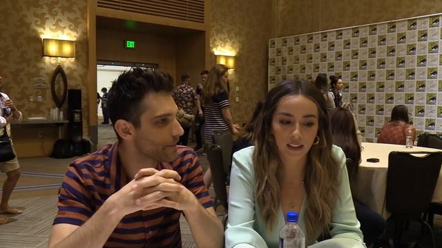 What Chloe Bennet and Jeff Ward Would Do On a Desert Island - SDCC 2019 - Agents of Shield Season 7 смотреть онлайн