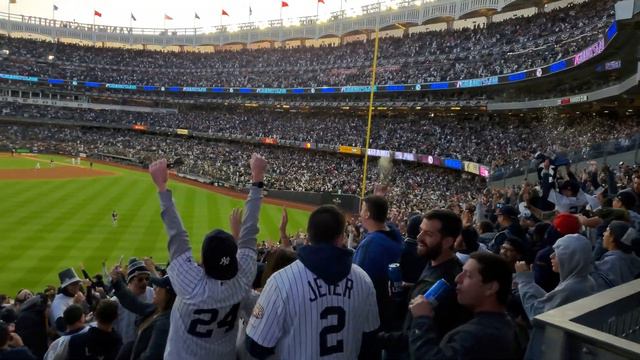 Bleachers Celebration of Didi Gregorius Grand Slam vs Twins 2019 ALDS Game 2 in 4K смотреть онлайн