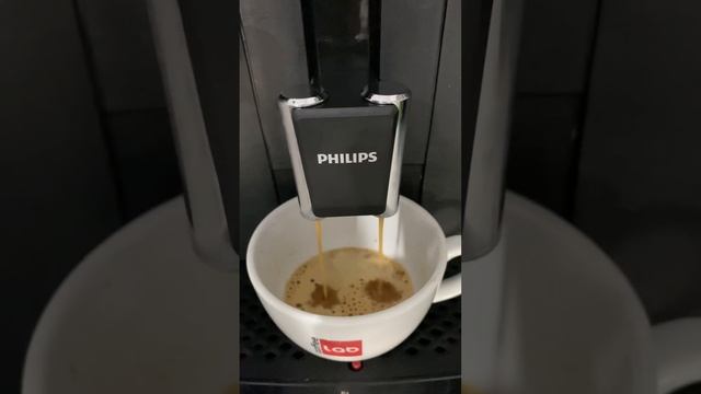 Philips EP2220/10 Tam Otomatik Espresso Makinesi-Filtre Kahve Yapımı смотреть онлайн