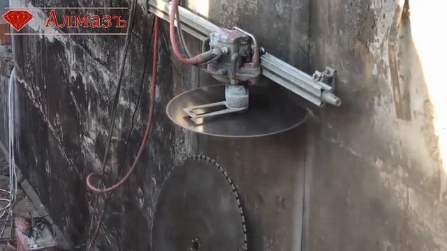 Алмазная резка проема в бетоне, кирпиче. Отверстия в бетоне. смотреть онлайн