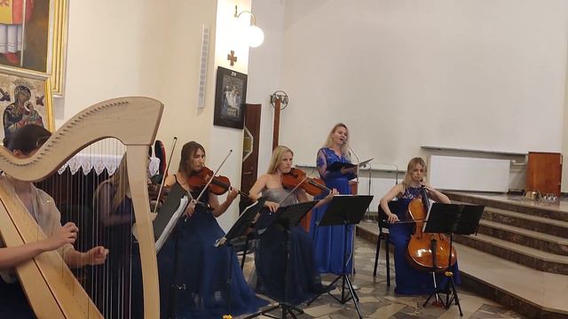 Piękne wykonanie Pan w raju miłości na ślubie - sopran, harfa, kwartet smyczkowy / Hallelujah смотреть онлайн