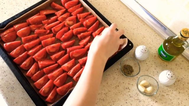 ЗАКУСКА ИЗ ПОМИДОРОВ! Вяленые помидоры! Быстро и вкусно! | Dinara Göksu смотреть онлайн