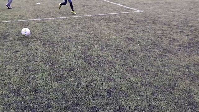 Первая футбольная тренировка смотреть онлайн