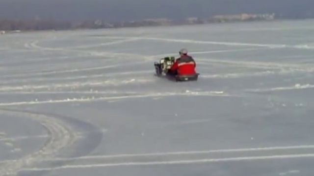 Мотобуксировщик Рекс 380 и Хаски вокруг Смолино смотреть онлайн