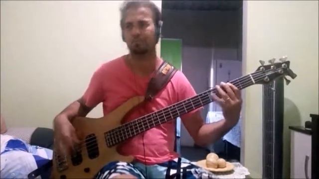 Bob Marley - Is This love - Bass cover ( by Silvanei Oliveira) смотреть онлайн