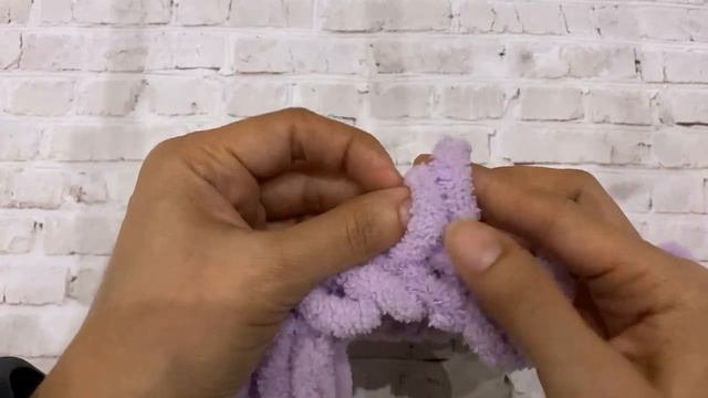 Пушистая птичка из Alize Puffy Fur & Alize Puffy Fine смотреть онлайн