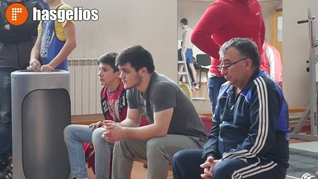 В Хасавюрте состоялось первенство Дагестана по тяжелой атлетике среди юниоров смотреть онлайн