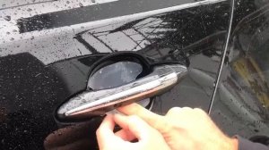 Установка защитной плёнки под ручки автомобиля