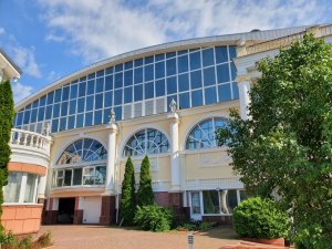 ? Вилла в АКСИНЬИНО 2650м.кв в посуточную аренду. Рублево-Успенское ш 25км. от МКАД 89858026138