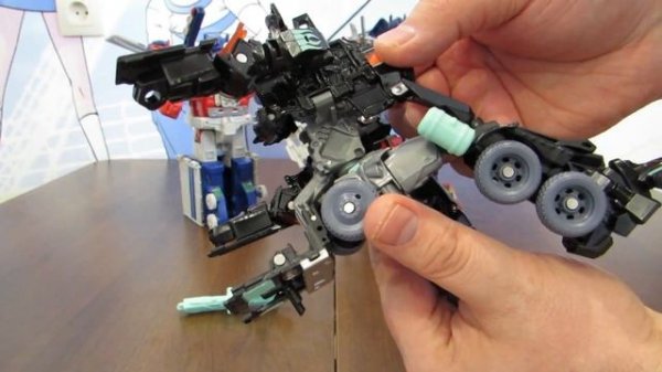 Evasion Mode Optimus Prime - Обзор трансформера Немезис Прайм (по ТФ-4)