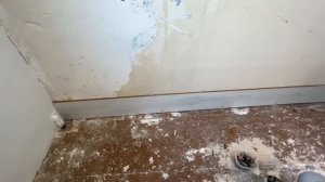 ✅ ЛАМИНАТ НА СТЕНЕ | ПРОСТОЙ, БЫСТРЫЙ И ДЕШЕВЫЙ СПОСОБ | КАК ЗАКРЕПИТЬ ЛАМИНАТ К СТЕНЕ СВОИМИ РУКАМ