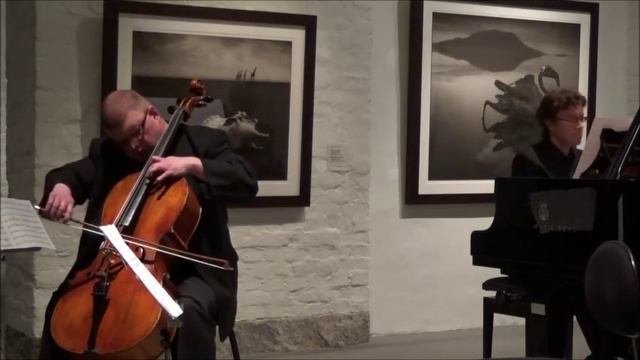 O. Varonen & A. Vahtola, V. Monti: Csárdás смотреть онлайн