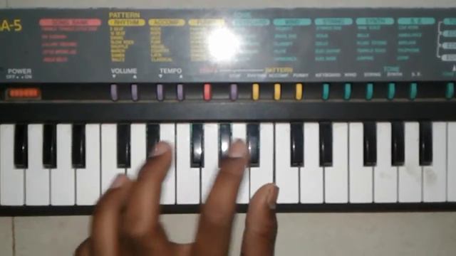 3 Hit Hindi songs on piano смотреть онлайн