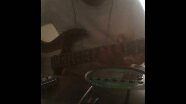 vía láctea cover de bajo (bass cover) смотреть онлайн