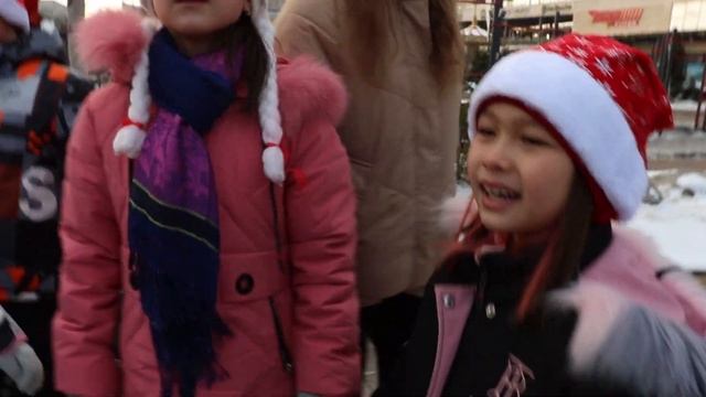 Новогодняя песня "Снежинка" смотреть онлайн