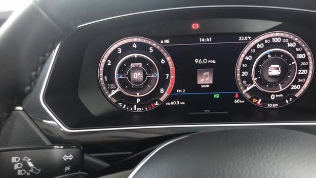 VW Tiguan 1.4 tsi Active Info Display & 8” Touchsreen car info & entertainment смотреть онлайн