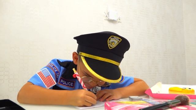 Играем в полицию пончики пропали ! смотреть онлайн