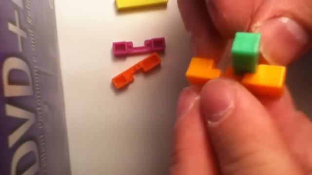 BURR PUZZLE 6 PIECES SOLUTION - PLASTIC COLORS VERSION смотреть онлайн