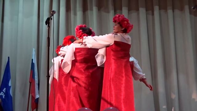 Танец "Брови". Вокально-танцевальная группа "Сударушки" смотреть онлайн
