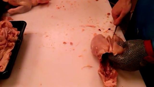 Обвалка птицы в магазине(филе,грудка) смотреть онлайн