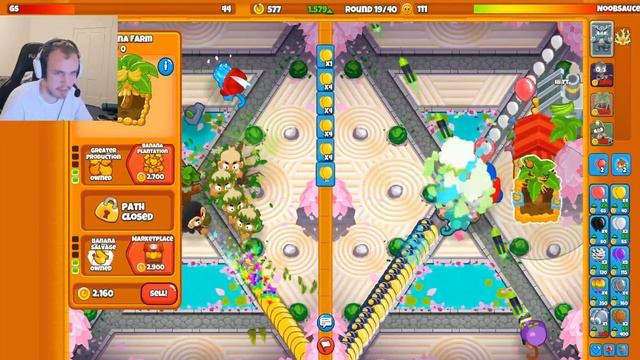 This is the *BEST* Super Monkey strategy in BTD Battles 2... смотреть онлайн