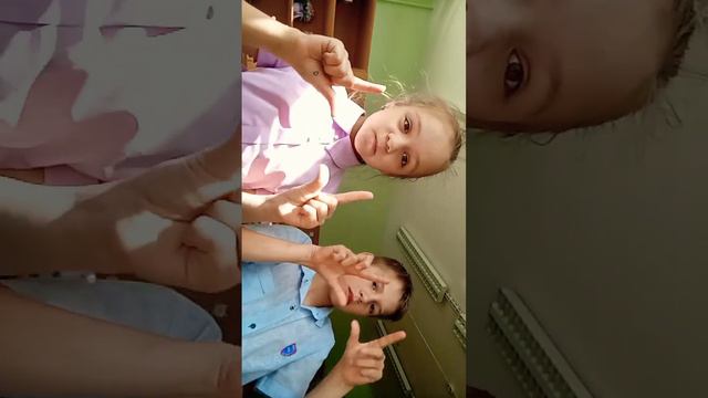 у нас пахнет бензином... голова уже кружатся смотреть онлайн