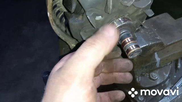 Mercedes Vito w639, Мерседес Вито w639 , ремонт генератора , замена диодного моста и подшипников смотреть онлайн