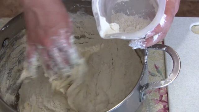 ВКУСНЕЙШИЕ ПИРОЖКИ ПО РЕЦЕПТУ МОЕЙ БАБУШКИ. ДРОЖЖЕВОЕ ТЕСТО. ЛЮБАЯ НАЧИНКА. ЛУЧШИЙ РЕЦЕПТ. смотреть онлайн