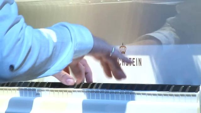 П.И.Чайковский "Французская песенка". Денис Кириллов смотреть онлайн